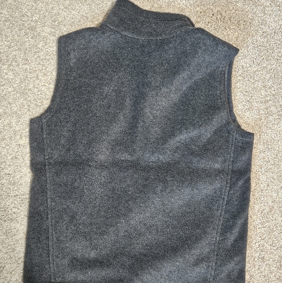 Boys Columbia Fleece Vest - Picture 2 of 4